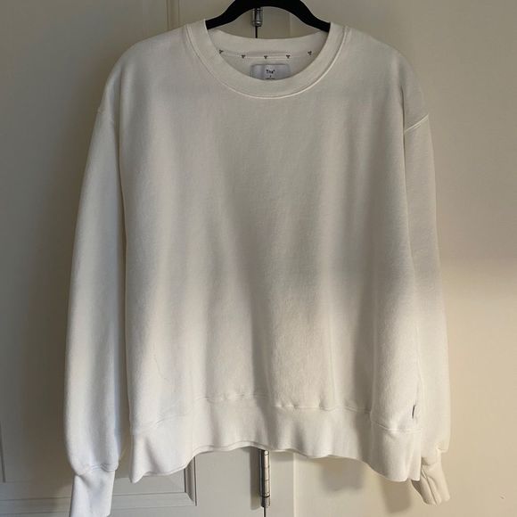 Aritzia Tops - Aritzia Cozy Fleece Perfect Crew Sweatshirt